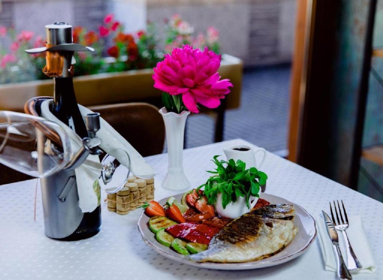 Royal Antique Boutique Hotel Baky Esterno foto