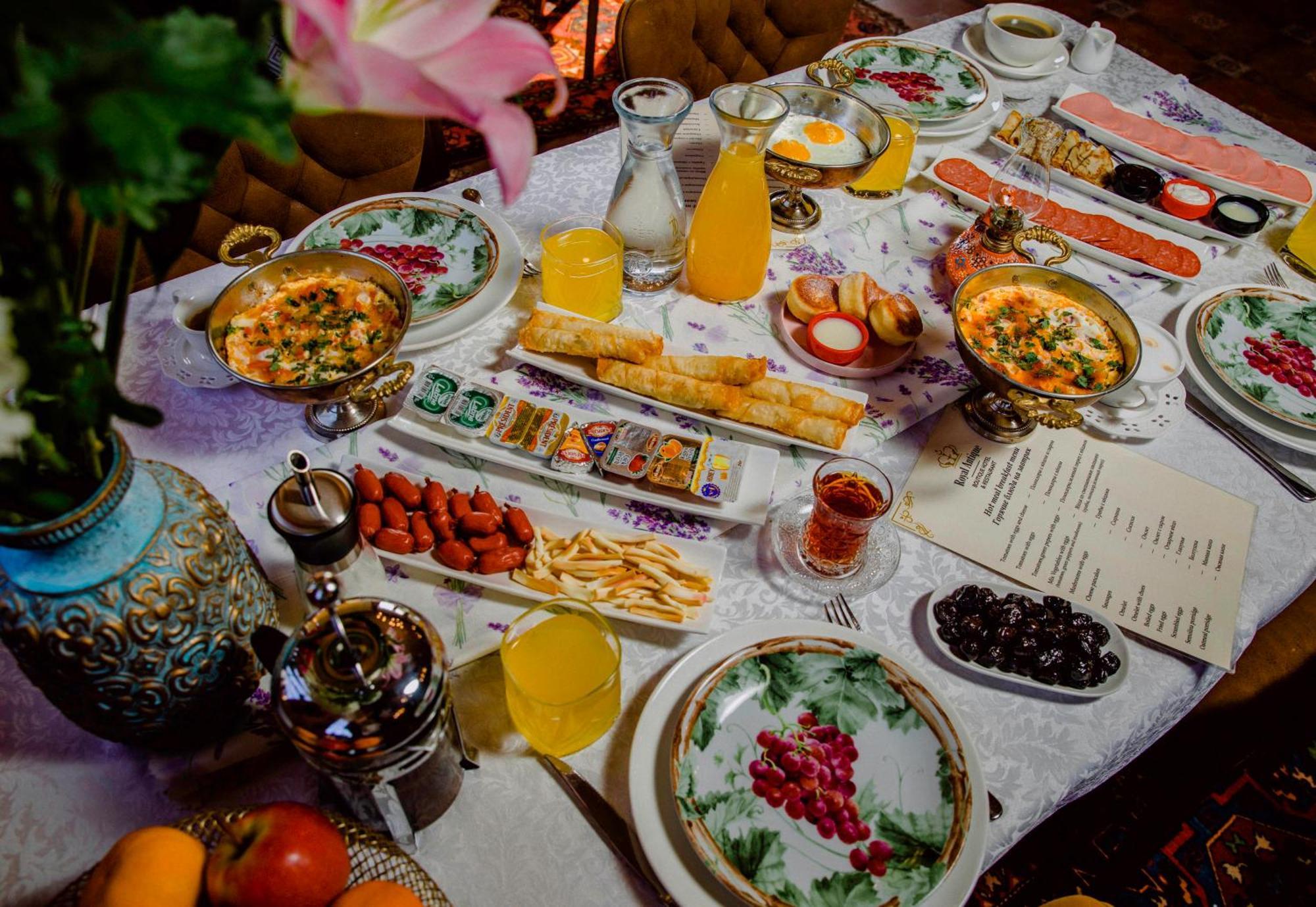 Royal Antique Boutique Hotel Baky Esterno foto