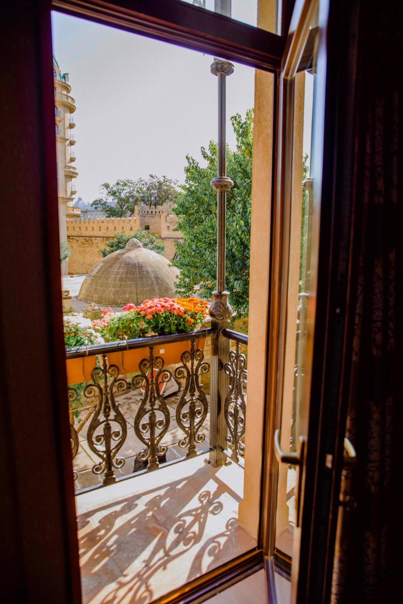 Royal Antique Boutique Hotel Baky Esterno foto