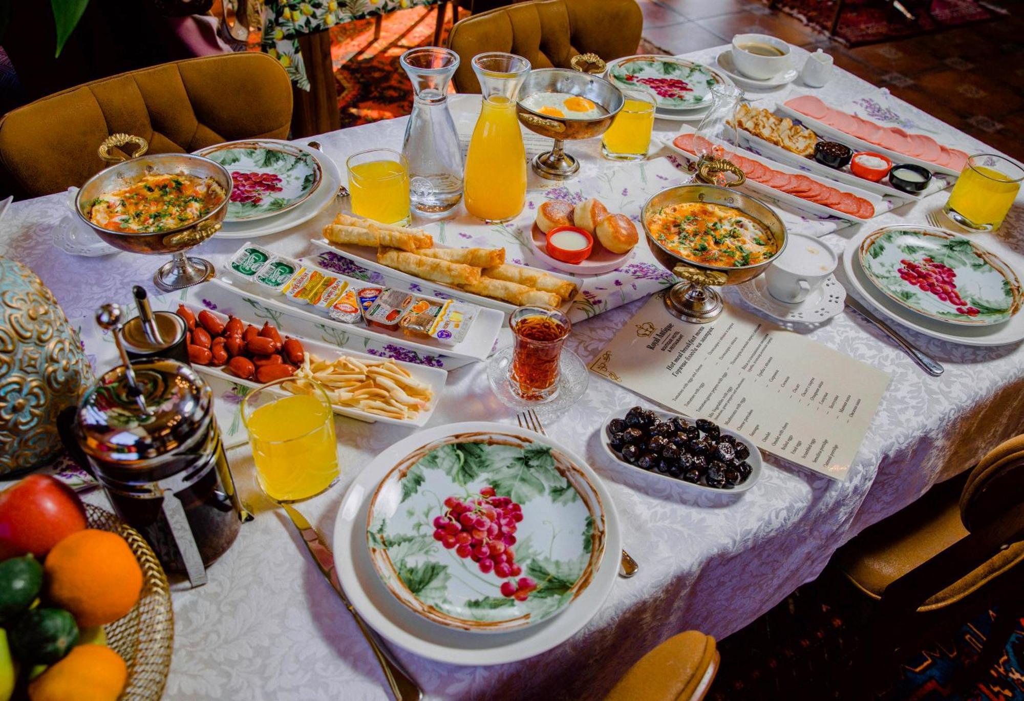 Royal Antique Boutique Hotel Baky Esterno foto